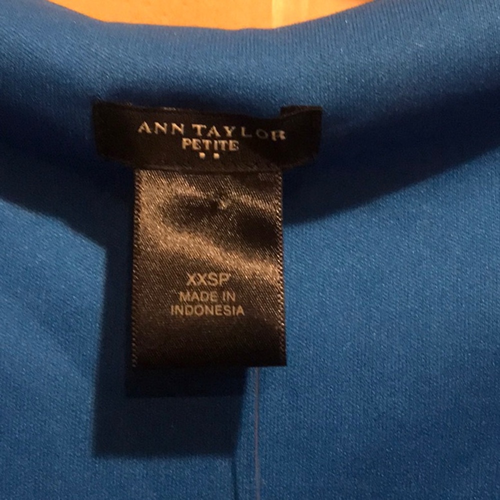 New Ann Taylor dress - Picture 2 of 5